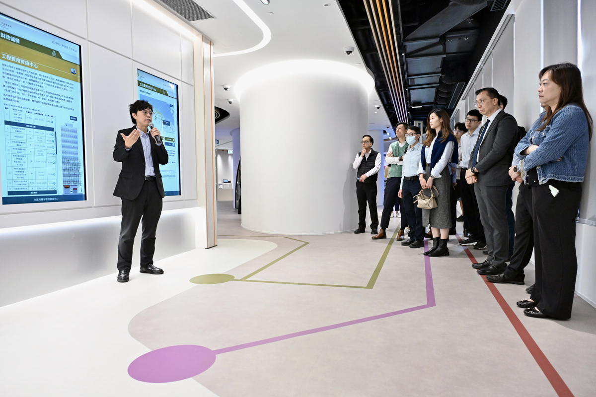 免費入場:  除了參加導賞團，市民也可在辦公時間前往資源中心參觀。