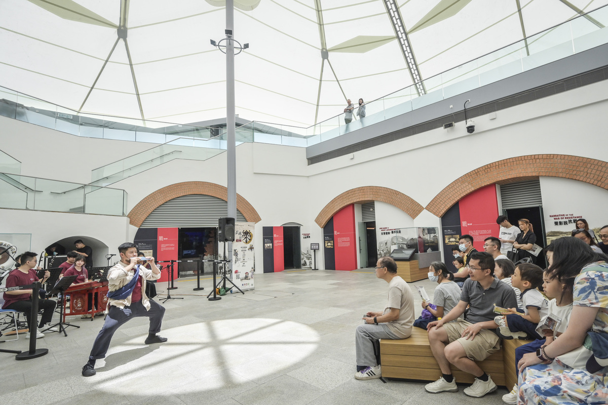 中樂悠揚:  竹韻小集在海防博物館上演音樂劇，觀眾讚不絕口。