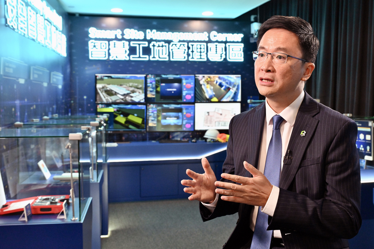 應用科技:  何烱光表示，成立中心是希望具體地向業界展示數碼分身技術，推廣相關應用。