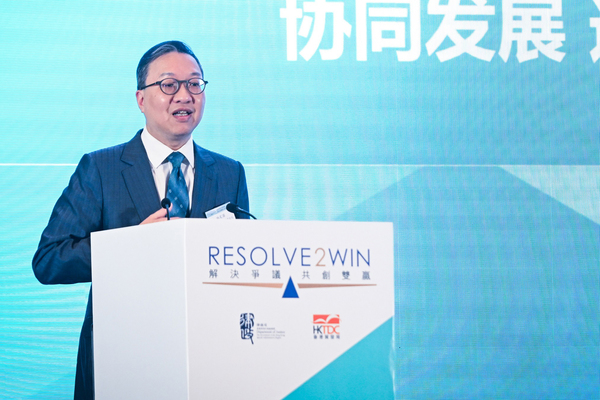 推廣優勢: 林定國在會議致開幕辭。