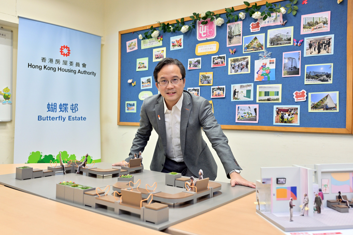 付諸實行:  黃至中表示，新建公營房屋項目已運用幸福設計指引。