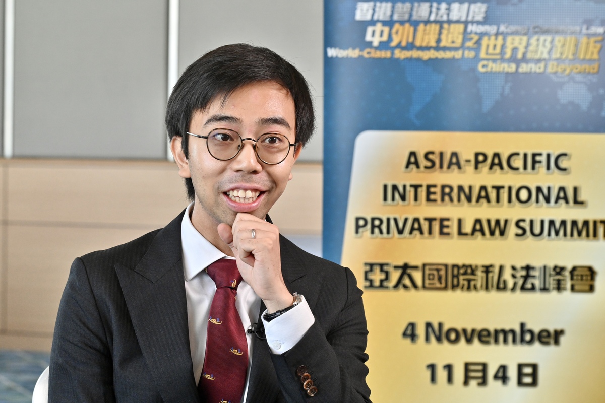 機會難逢: 劉卓旂表示,作為私人執業大律師,日常工作較少涉獵國際法,遂把握機會參加律政司的借調計劃,到海外觀摩學習。