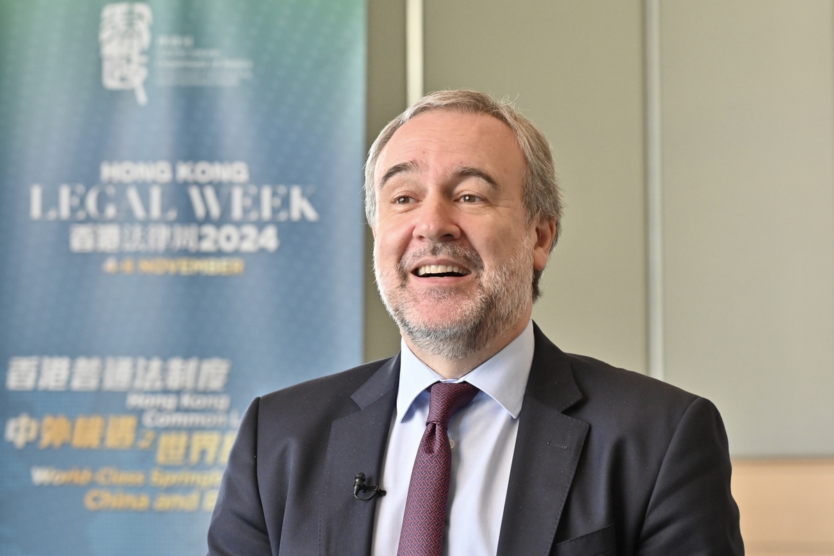 口碑載道: Ignacio Tirado盛讚與律政司合作的借調計劃十分成功,並肯定香港法律專業人員的表現。