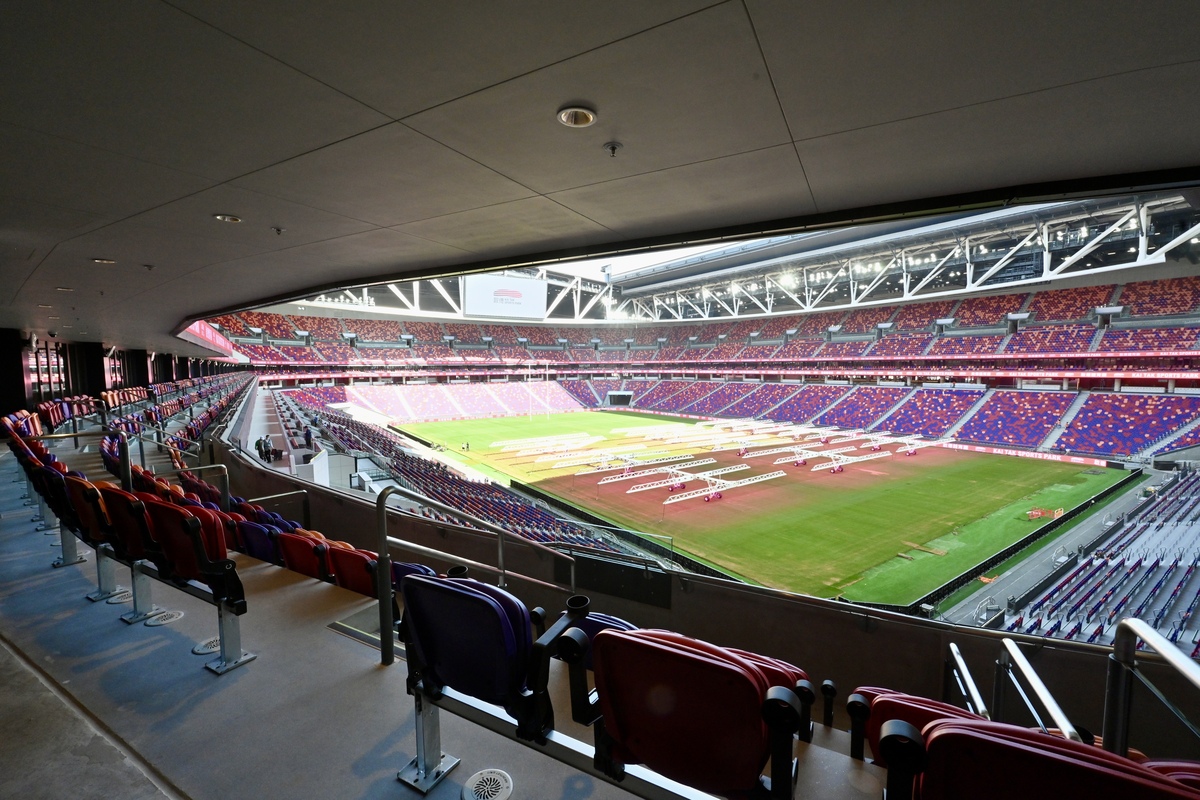 設備完善:  啟德主場館設有開合式上蓋，可因應活動聲浪和天氣等因素選擇開關。