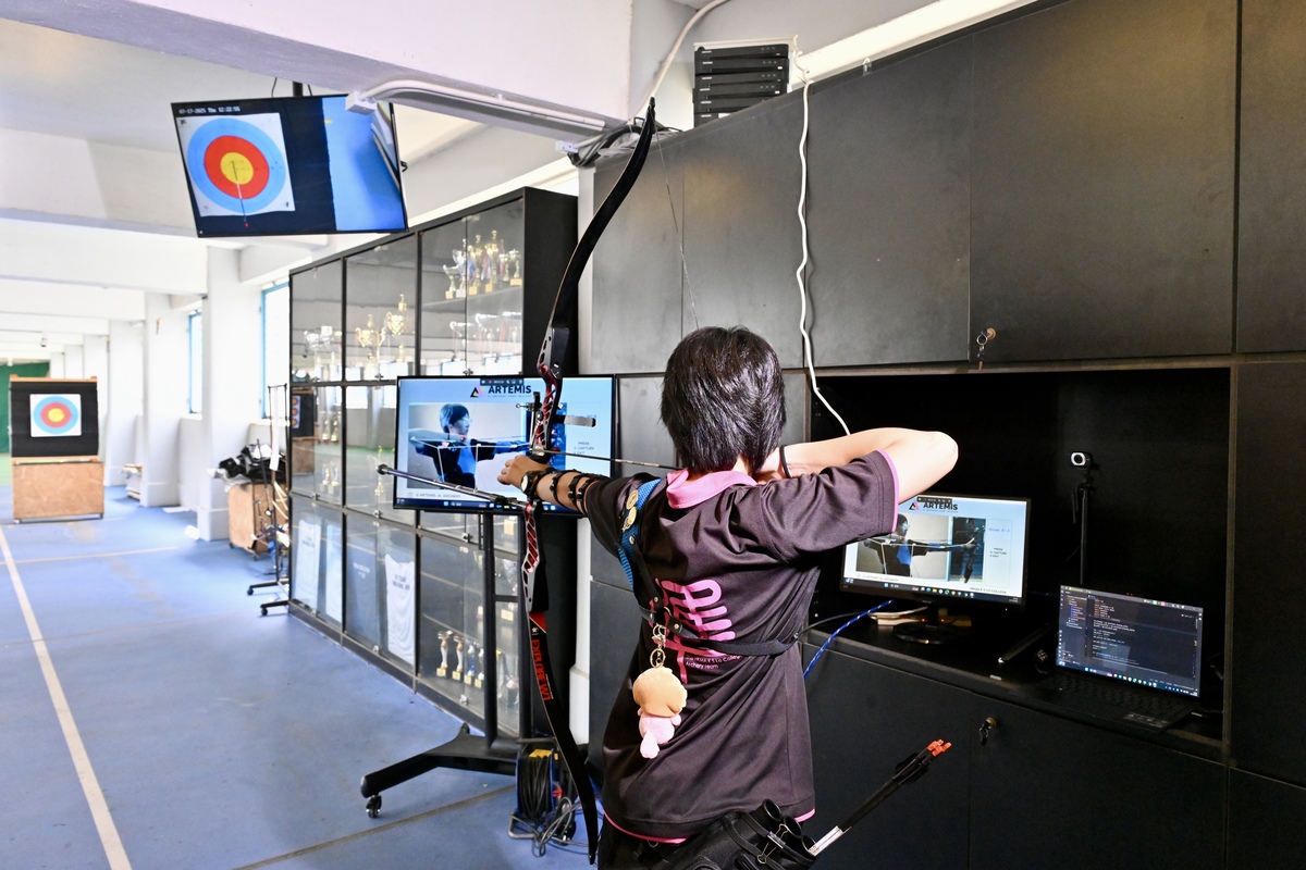 改善表現:  學生在教師指導下成功開發人工智能射箭姿勢檢測系統。系統可追蹤和分析射箭姿勢，有助提升箭藝隊隊員的技術。