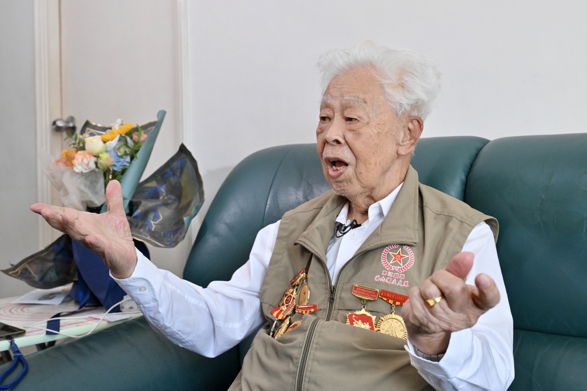 心繫國家:  羅競輝早前赴京出席紀念中國人民抗日戰爭暨世界反法西斯戰爭勝利80周年大會，樂見國防力量強大，國家不會受人欺負。