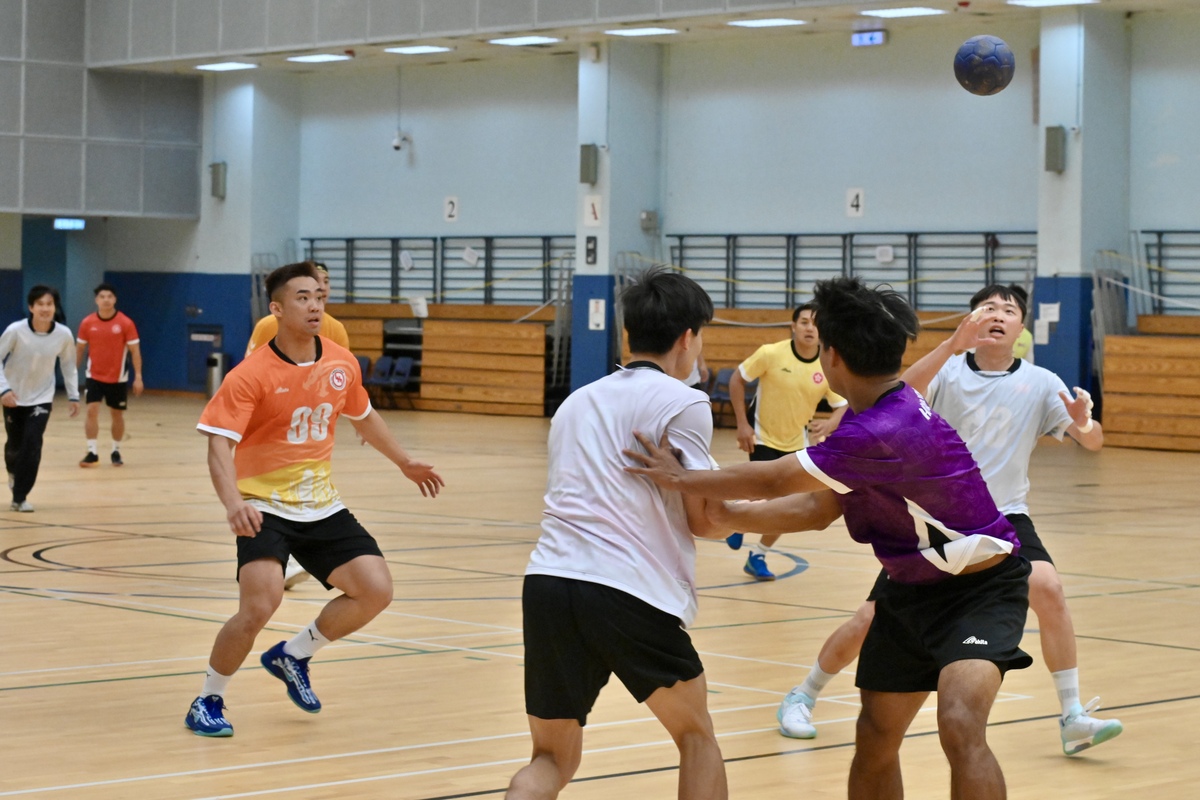 全力衝刺:  港隊隊員為備戰全運會，大部分隊員都暫時放下手上工作，專注訓練。