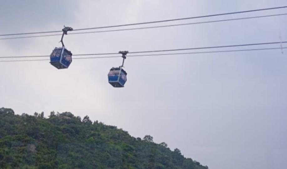 高高
              纜車
              掛 線上！...