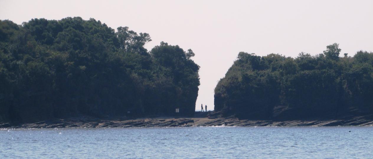 海邊走走、人都開心Ｄ！...