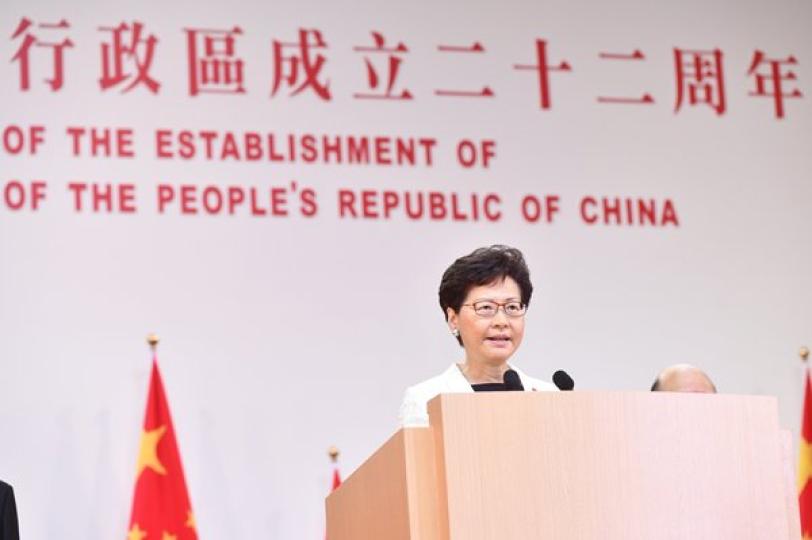 革新施政風格 貼近民情民意