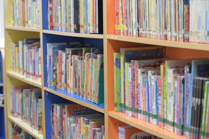 理順課程 提升教材質素