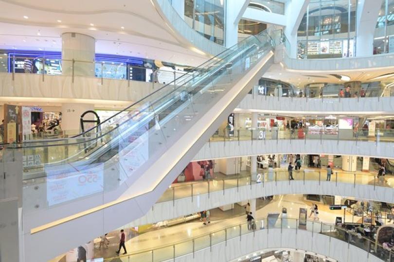 8月零售業銷貨值跌23%