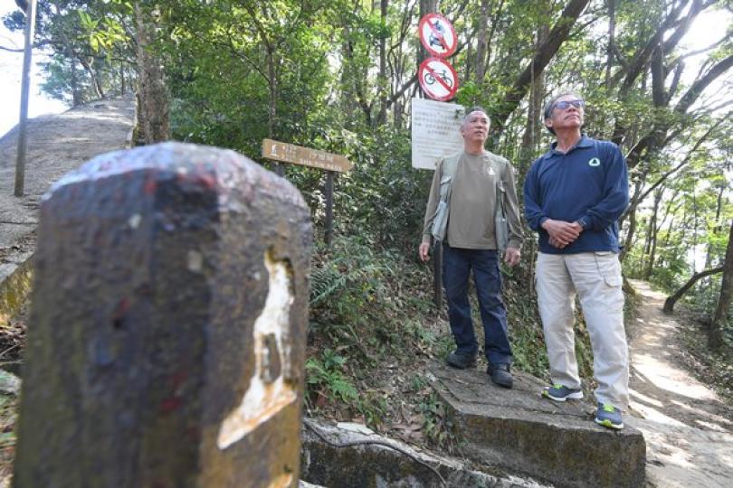 麥徑40載　修路苦與樂