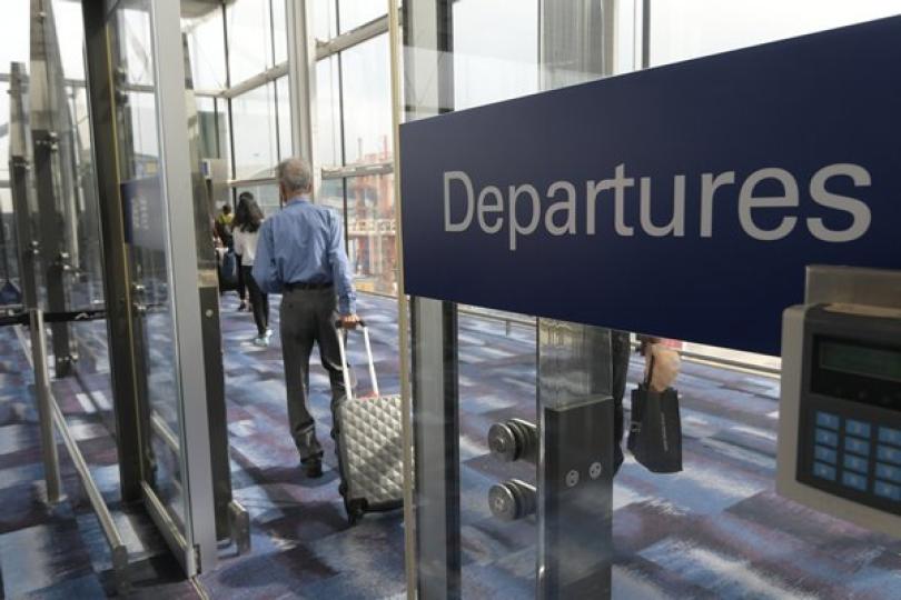 持特區護照往烏國旅遊免簽證