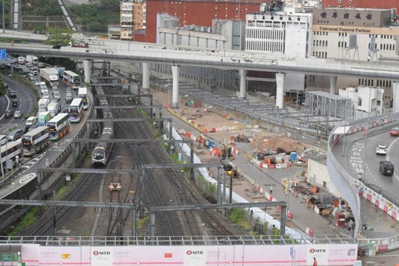 紅磡站列車出軌因軌距過闊