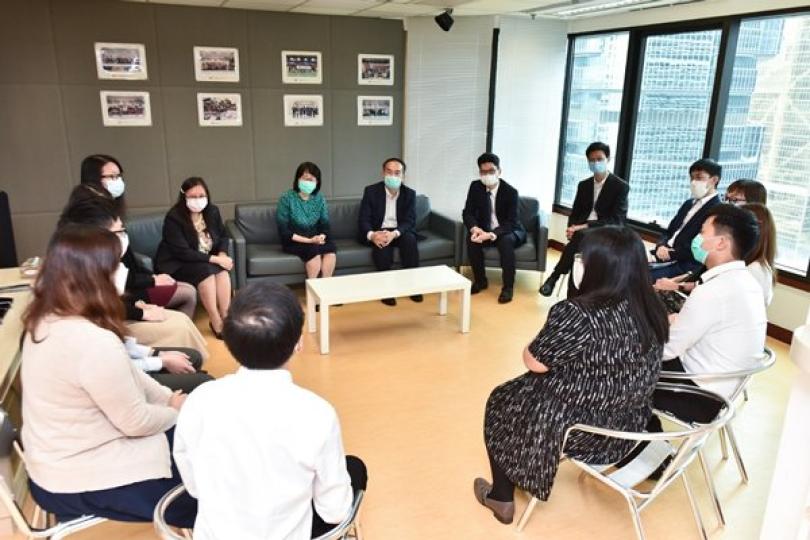 許正宇訪公司註冊處