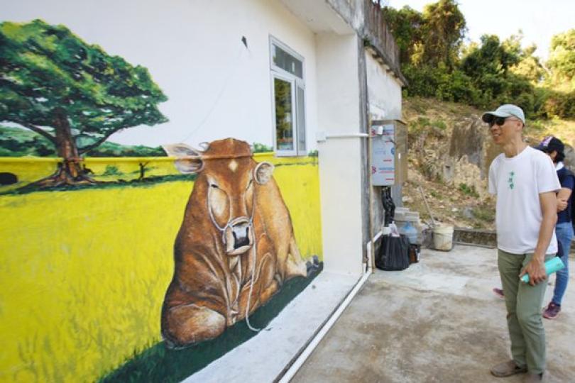 打卡熱點:  黃錦星表示，鄉郊保育辦公室邀請多位青年藝術家按慶春約七條村落的特質進行藝術創作，在荔枝窩太平清醮舉行期間，吸引更多遊人走訪。