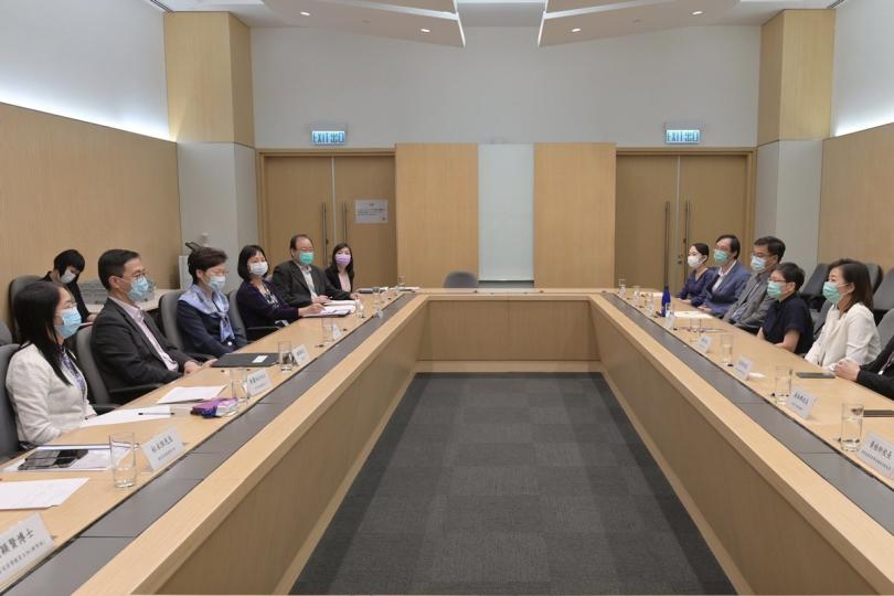 中小學學生新學年暫留家學習