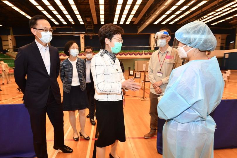 特首視察荔枝角社區檢測中心