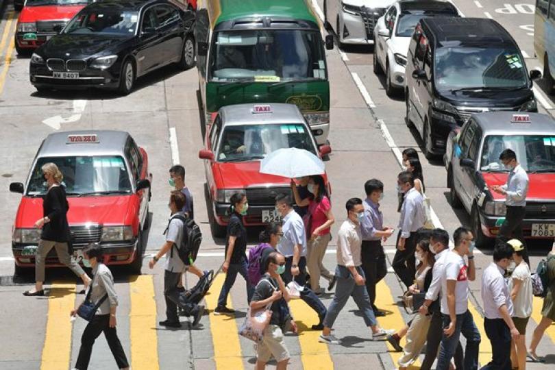 6月職位空缺少四成七