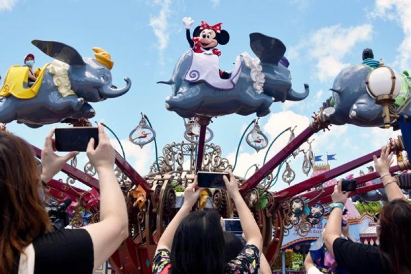 毗鄰迪士尼樂園土地認購權明屆滿