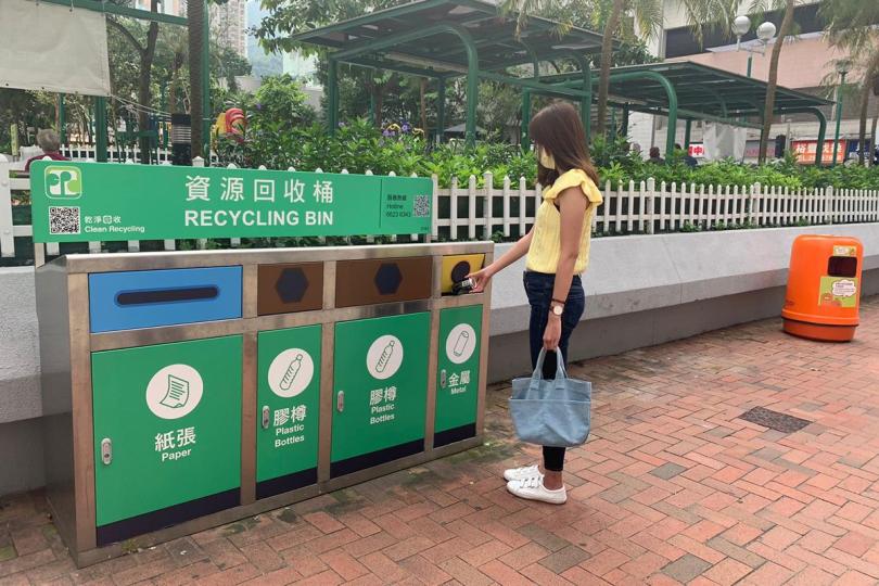 環保署接管路邊分類回收桶