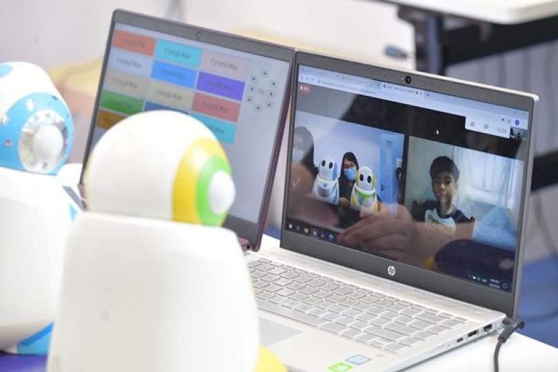 社交機械人 疫境伴童行