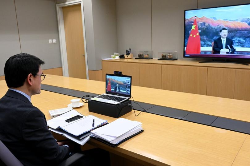 積極參與:  邱騰華以線上形式出席第三屆中國國際進口博覽會及虹橋國際經濟論壇開幕式。