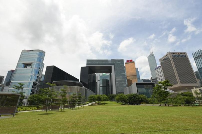 行政長官悼查懋聲逝世