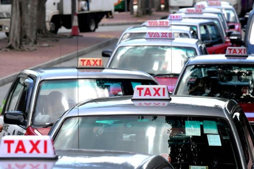 陳帆宣布撤回專營的士法案