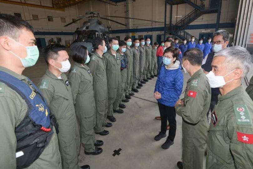 林鄭月娥乘直升機視察新界北