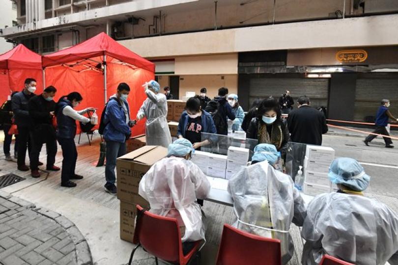 政府巡查強檢大廈發30告票