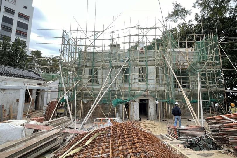 昔日宿舍:  舊牛奶公司高級職員宿舍由主樓、傭工宿舍和車庫組成，其中主樓修復後會作展覽之用。