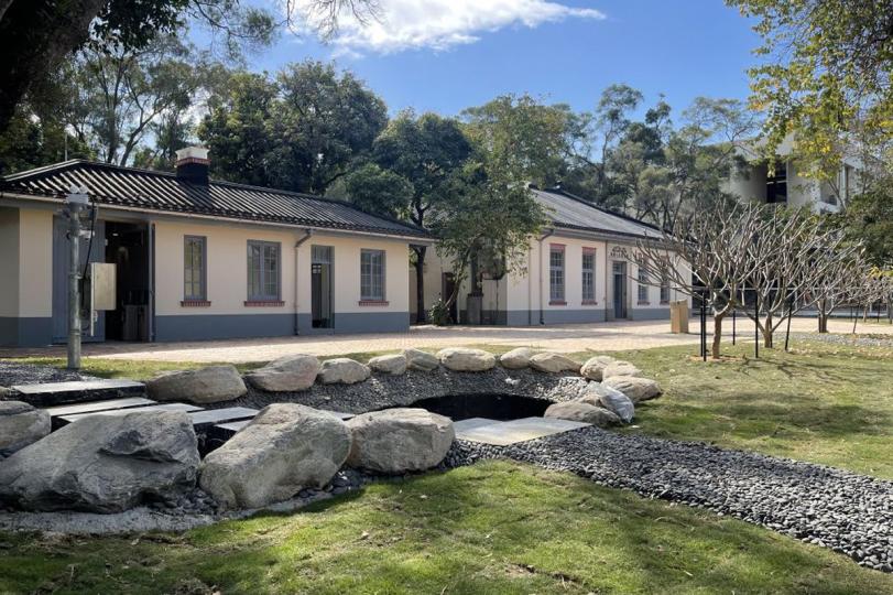 生態地標:  負責何東夫人醫局活化工程的嗇色園指，醫局鄰近塱原一帶，有豐富的生物多樣性和特殊的生態環境，適合發展為本地生態探索中心。