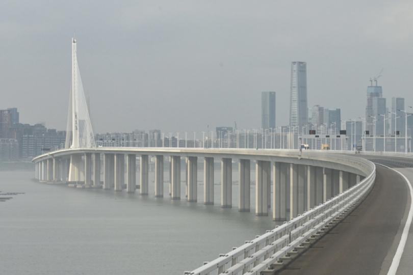 優化跨境車輛牌證申請安排