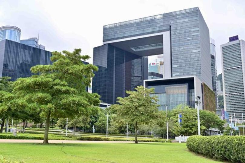 胡鴻烈辭世 特首表哀悼