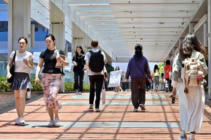 資助專上課程學額申請資格修訂