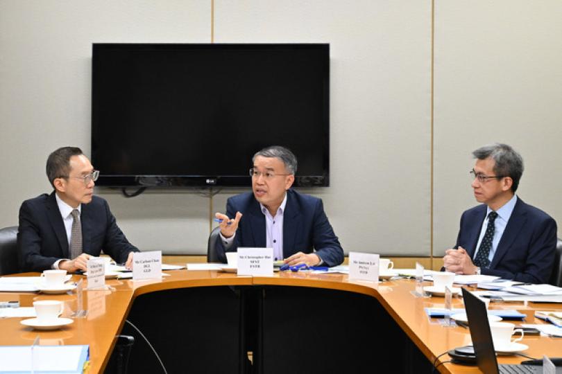 專責小組召開會議檢討採購機制