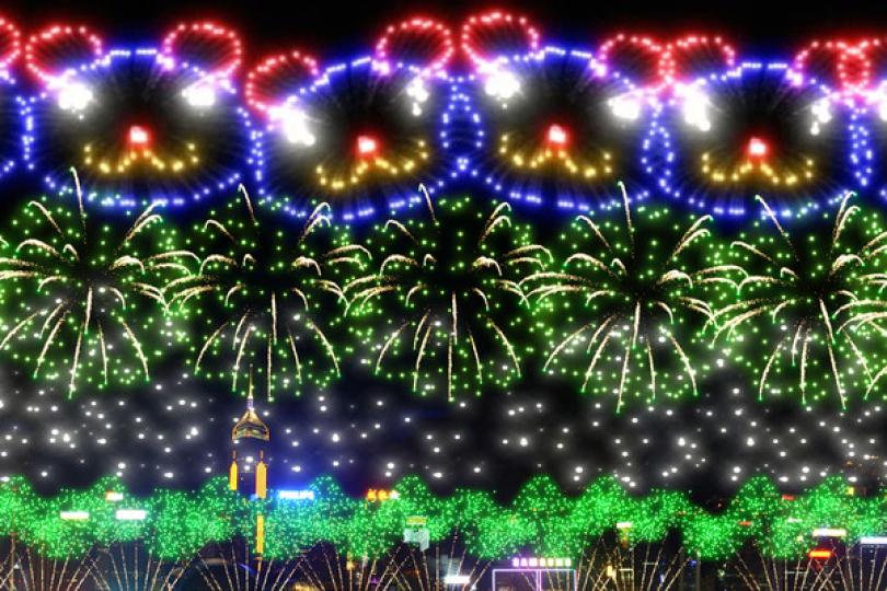 維港煙花賀國慶