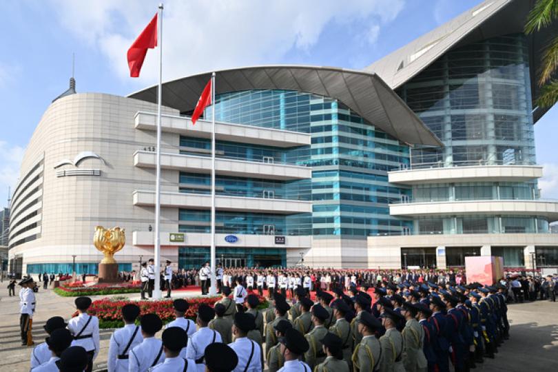 升旗禮賀國慶76周年