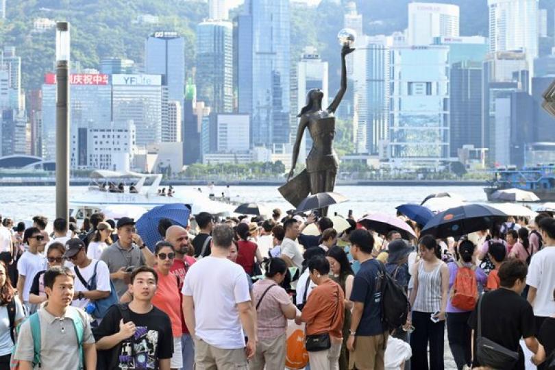 黃金周首四天內地旅客升逾7%